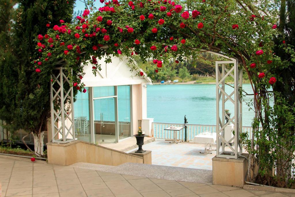 River Side Hotel Mingəçevir Exterior foto