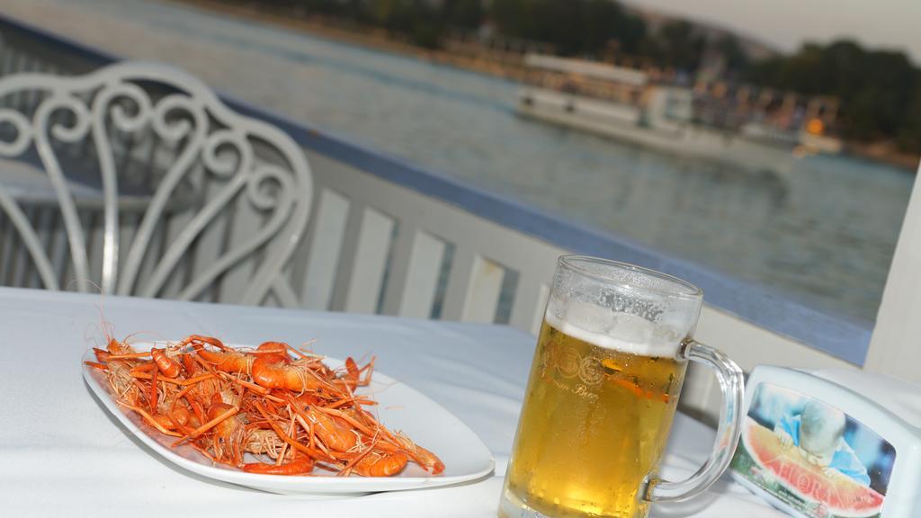 River Side Hotel Mingəçevir Exterior foto