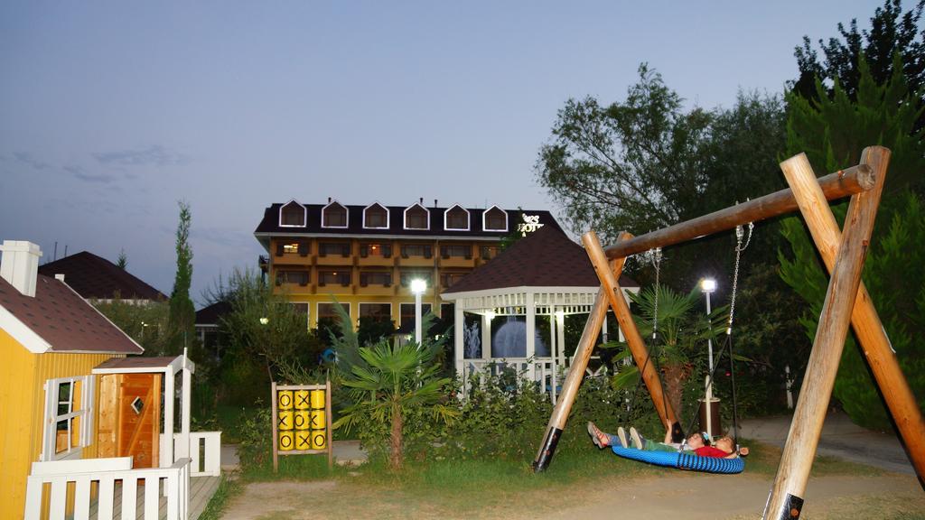 River Side Hotel Mingəçevir Exterior foto